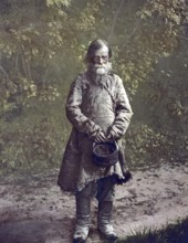 Old man from Russia, around 1890, Historical, digitally restored reproduction from a 19th century