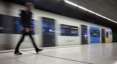 Underground entry S-Bahn, train, Generation 2024, platform, stop, city centre station, public