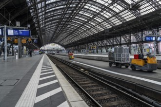 3-day strike by the railway union GDL, only very few local and long-distance trains run, empty