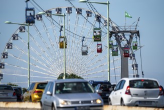 Rhine cable car, cabin over the Rhine, Ferris wheel at the zoo, car traffic on the zoo bridge,