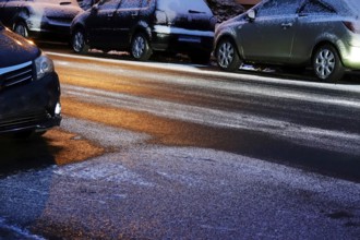 First snow, risk of slippery road traffic, road traffic, November, Germany, Europe