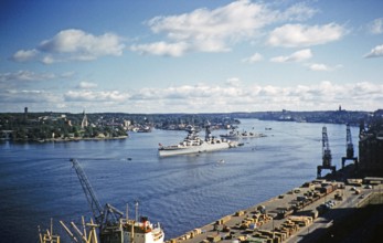 Zerstörer-Kriegsschiff der russischen Marine im Hafen, Stockholm, Schweden 1958