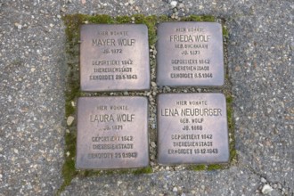 4 Stumbling Stones in memory of Jewish fellow citizens who were persecuted, murdered and deported