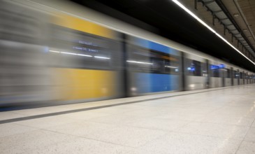 Underground entry S-Bahn, train, Generation 2024, platform, stop, Feuersee station, public