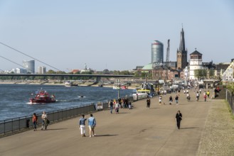 Rheinuferpromenade, City of Düsseldorf, North Rhine-Westphalia, Germany, Europe