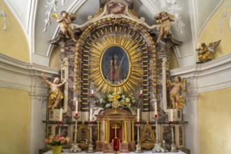 Altar of the Maria Klobenstein pilgrimage chapel near the Entenlochklamm gorge, Kössen, Tyrol,