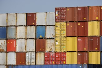 Duisburg, Ruhr area, North Rhine-Westphalia, Germany - Duisburg harbour, containers at the