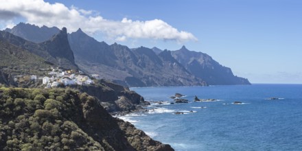 Atlantic coast near Taganana, Tagana valley, Barranco de la Iglesia, Anaga mountains, Las Montanas