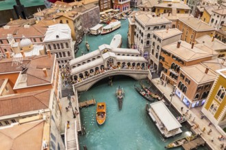 The Rialto Bridge in Venice as a representation with miniature figures