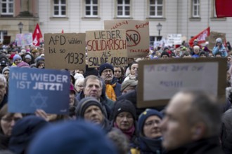 Potsdam defends itself, a rally of the Alliance, Potsdam shows its colours. This was prompted by