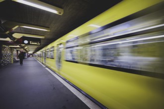 The underground line 9 runs at Schlossstraße in Steglitz in Berlin, 27 February 2024. Berliner