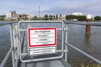 Notice board, Use prohibited, BASF, Lugwigshafen am Rhein, Industrial area, Landing stage,