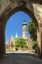 Naumburg Cathedral of St Peter and Paul, view through the archway, UNESCO World Heritage Site,