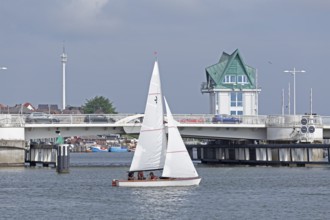 Bascule bridge, sailing boat, Kappeln, Schlei, Schleswig-Holstein, Germany, Europe