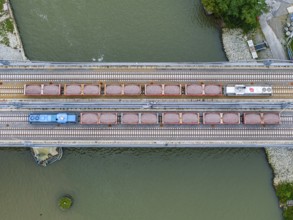 Load test on the Neckar Bridge, aerial view. Due to the unusual design, dimensional checks are