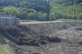 Blockages caused by wood at the Fahrafeld flood defence after a severe storm, Pottenstein, Lower