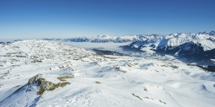 Hahnenköpfle, 2085m, Gottesacker plateau, Kleinwalsertal, Vorarlberg, Austria, behind it the Allgäu