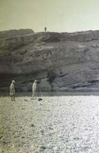 Survey work on the dry riverbed of the Nai Gaj Gorge at low water, assessment of the possibility of