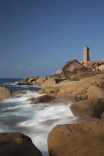 Lighthouse Mean Ruz at Ploumanac'h, Côtes d'Armor in the last evening light