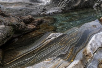 Rocks, rock structures, clear water, Verzasca River, near Lavertezzo, Verzasca Valley, Valle