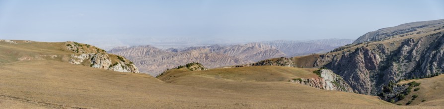 Panorama, Barren mountain landscape, Moldo-Ashuu Pass, Naryn Province, Kyrgyzstan, Asia