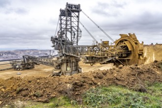 Opencast lignite mine Garzweiler 2, bucket wheel excavator 261 excavating the surface, near the