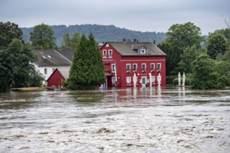 Ruhr flood near Essen-Kettwig, Ruhr reservoir, flooded buildings, flood on the Ruhr, after long