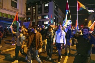 Demonstration by pro-Palestinian activists in Duisburg-Hochfeld, around 110 demonstrators marched