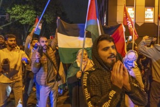 Demonstration by pro-Palestinian activists in Duisburg-Hochfeld, around 110 demonstrators marched