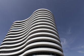 Alto Medienhafen office tower, curved façade, Office Campus by SOP Architekten, Düsseldorf Media