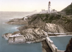 Douglas lighthouse und Badebucht, Isle of Man, England / Douglas Lighthouse and bathing cove,