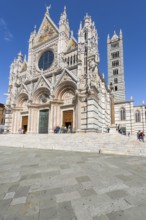 Cathedral, old town, architecture, landmark, travel, tourism, blue sky, Siena, Tuscany, Italy,