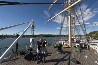 Tourists on the steel four-masted barque Pommern, windjammer with jubilee rig, Maritime Museum,