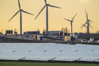 20 MWp ground-mounted photovoltaic system, from RWE, with over 36600 solar modules, in a 200 metre