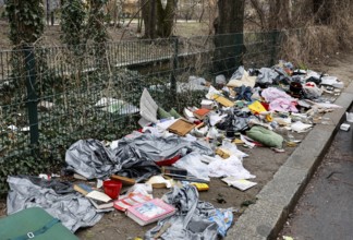 Illegal waste disposal in the Berlin district of Wedding, 15.02.2024