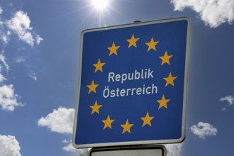 Customs sign at the external border of the Republic of Austria on the border between the Salzburger