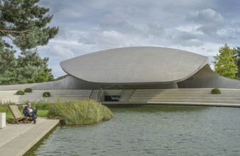 Porsche Pavilion, Autostadt Volkswagen, Wolfsburg, Lower Saxony, Germany, Europe