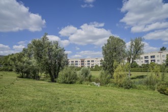 Residential buildings, Hufeisenteich, Lowise-Reuter-Ring, Hufeisensiedlung, Britz, Neukölln,