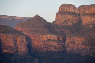 Three Rondawels summit at sunset, Blyde River Canyon, canyon landscape, Panorama Route, Mpumalanga,