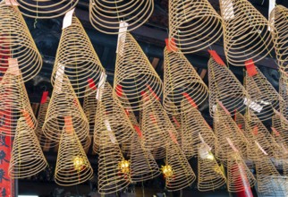 Hanging spiral incense sticks, Thien Hau Pagoda, Saigon Chinatown, Ho Chi Minh City, Vietnam, Asia