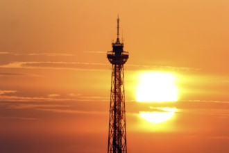 Sunrise at the radio tower, Berlin, 06.09.2024., Berlin, Berlin, Germany, Europe