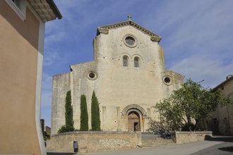 Romanesque Notre-Dame Church, Saint-Paul-Trois-Châteaux, Saint-Paul-Trois-Chateaux, St, Drôme,