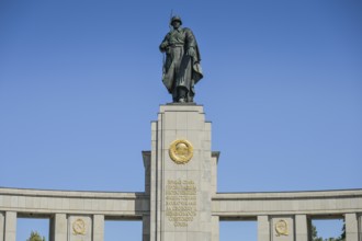 Soviet Memorial, Straße des 17. Juni, Tiergarten, Berlin, Germany, Europe