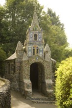 Little Chapel, Guernsey is possibly the smallest chapel in the world. It was built out of seashells