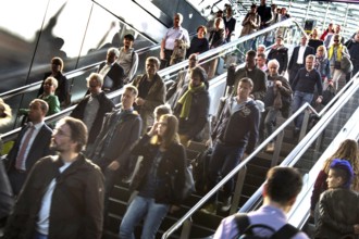 Deutsche Bahn passengers on an escalator at Berlin Central Station, 26/09/2016