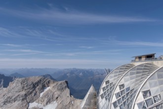 View of the Alps from the Zugspitze, on the right the radio transmission station, on the left the