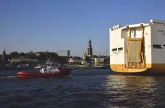 Europe, Germany, Hamburg, Elbe, View across the Elbe to the Michel, Windjammer, Container ship