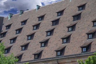 Dormer windows of the historic toll hall, built 1498-1502, former granary, Hallplatz 2, Nuremberg,