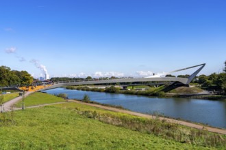 New bridge over the Rhine-Herne Canal and the Emscher, leap over the Emscher, bicycle and