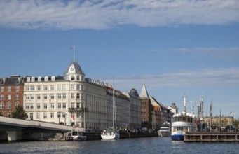 Old houses and ships, Havngade, Nyhavn, Køpenhavns Havn, Christianshavn, Copenhagen, Denmark,